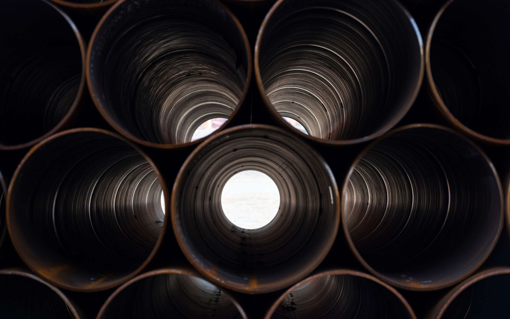 Big Steel Pipes, New Metal tubes